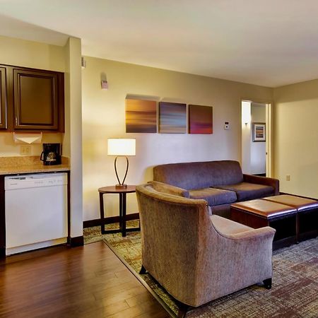 Staybridge Suites Madison - East By Ihg Esterno foto