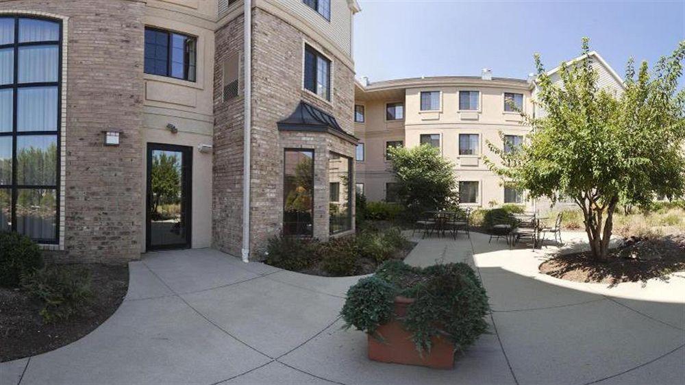 Staybridge Suites Madison - East By Ihg Esterno foto