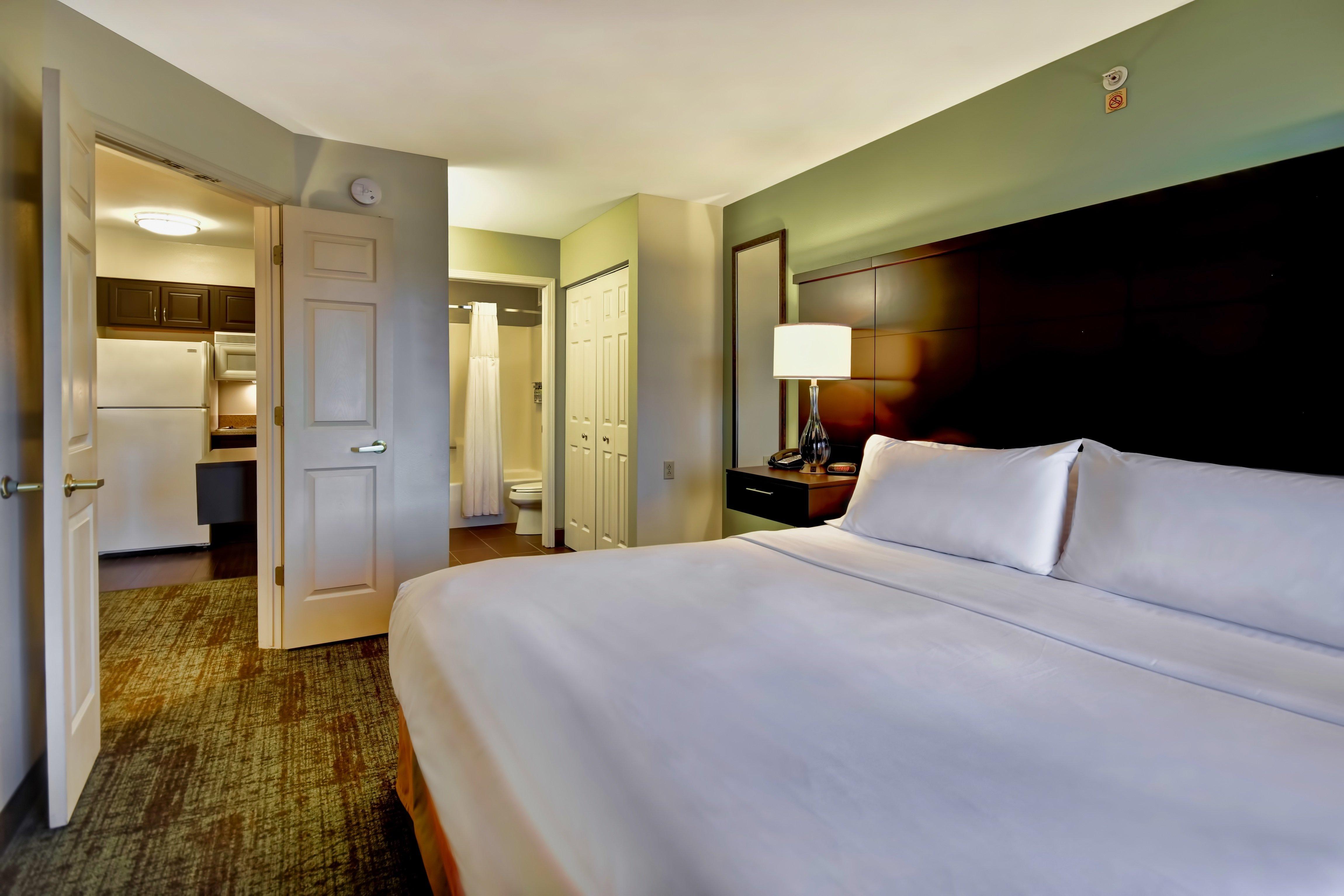Staybridge Suites Madison - East By Ihg Esterno foto