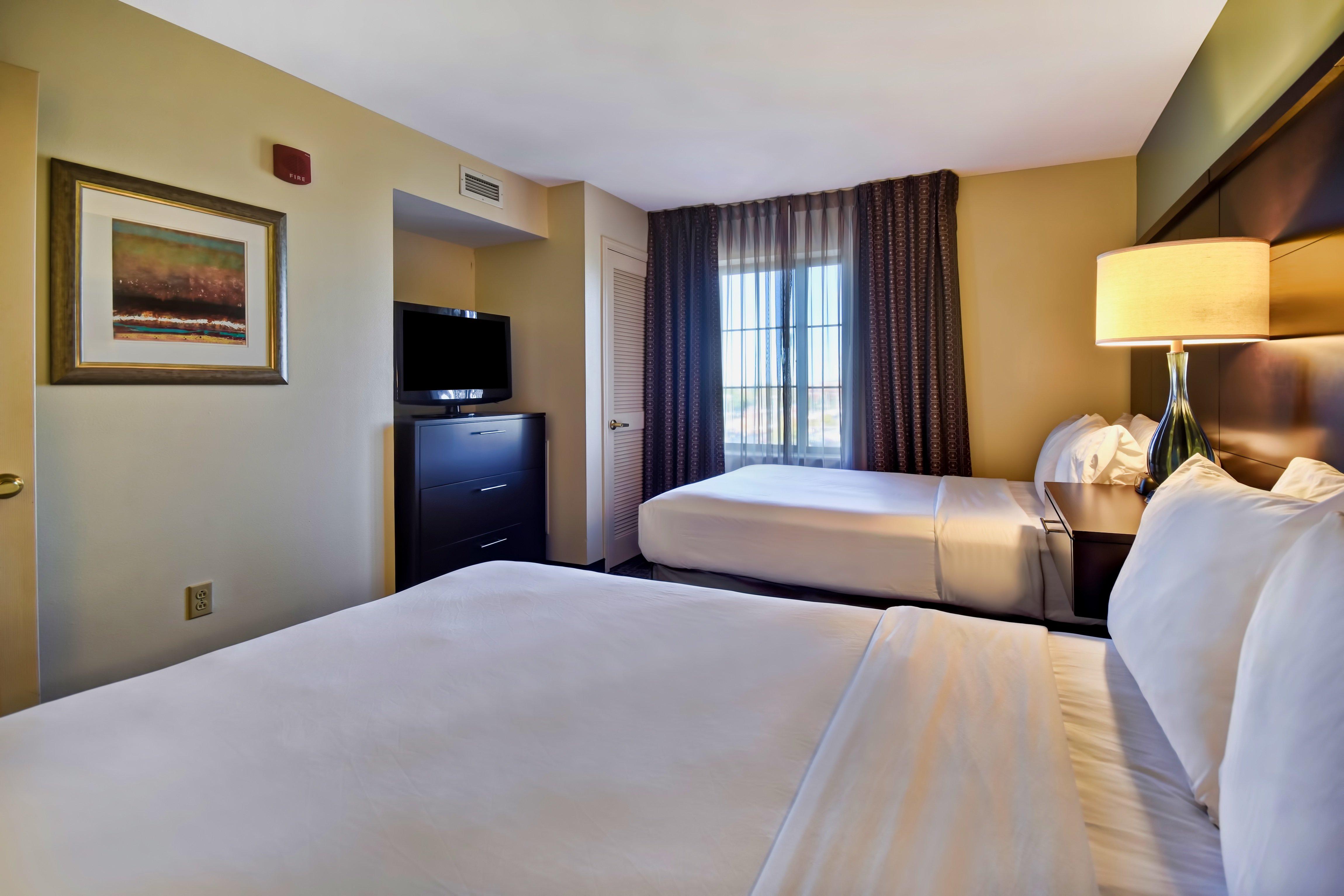 Staybridge Suites Madison - East By Ihg Esterno foto