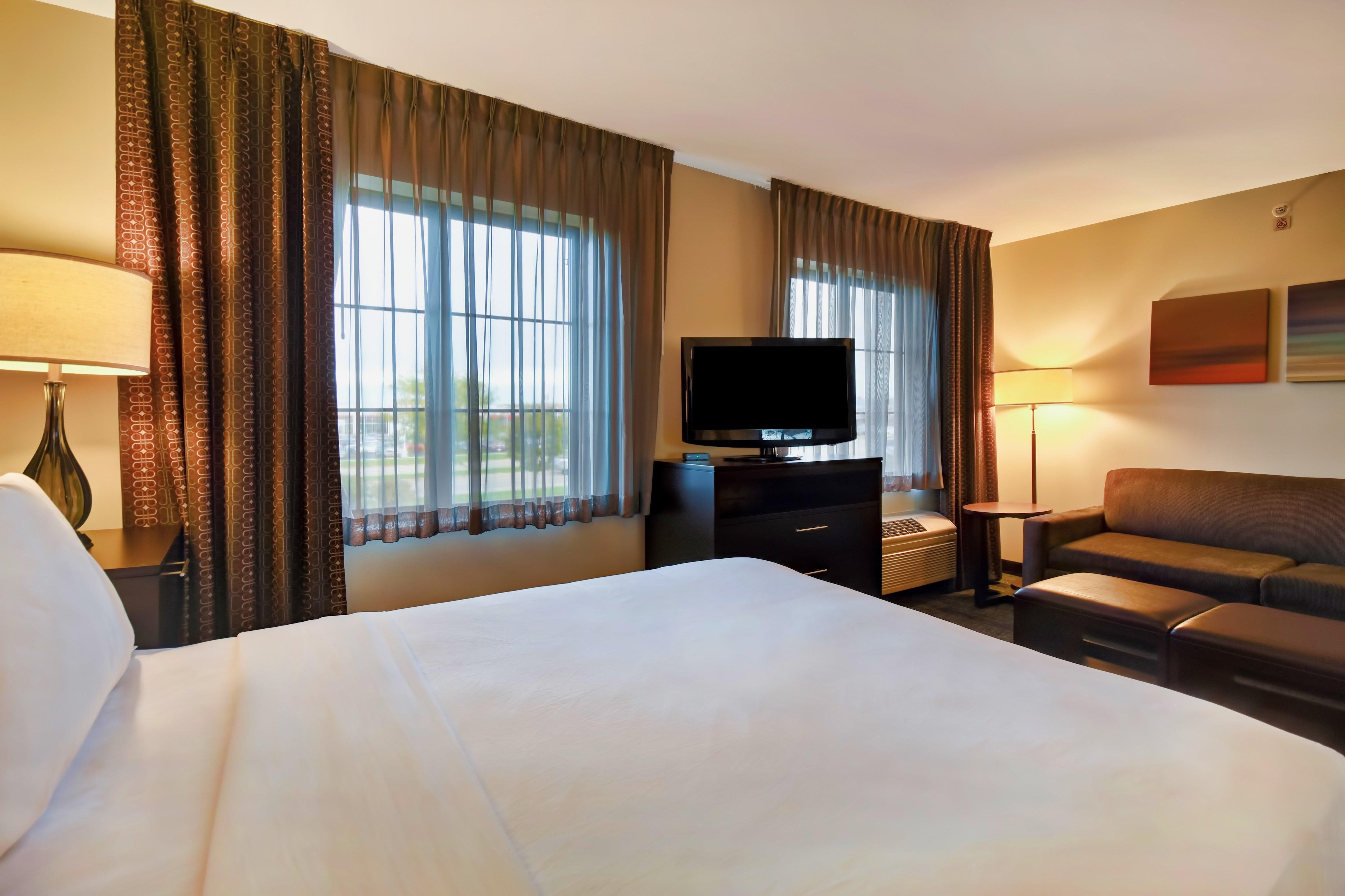 Staybridge Suites Madison - East By Ihg Esterno foto