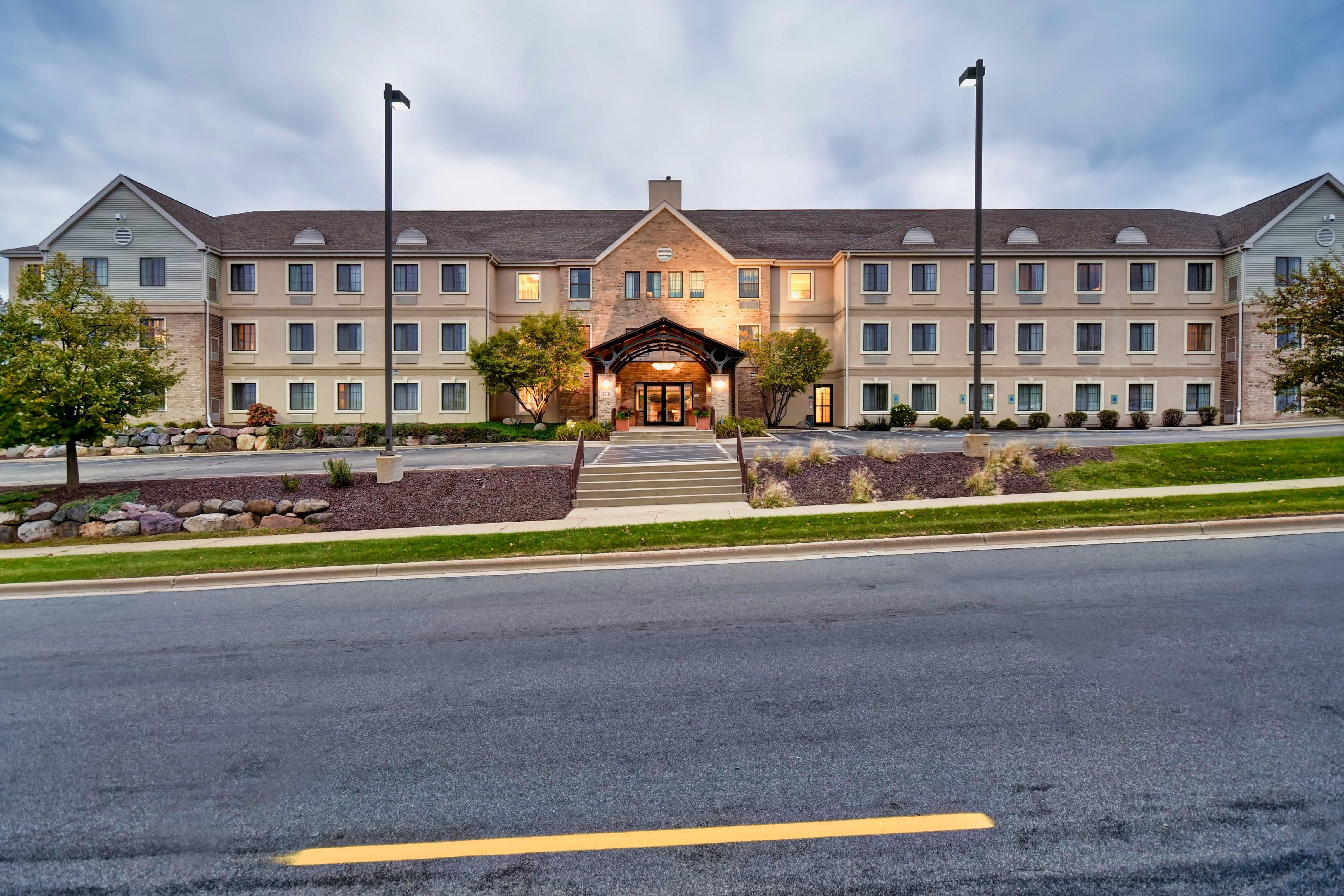 Staybridge Suites Madison - East By Ihg Esterno foto