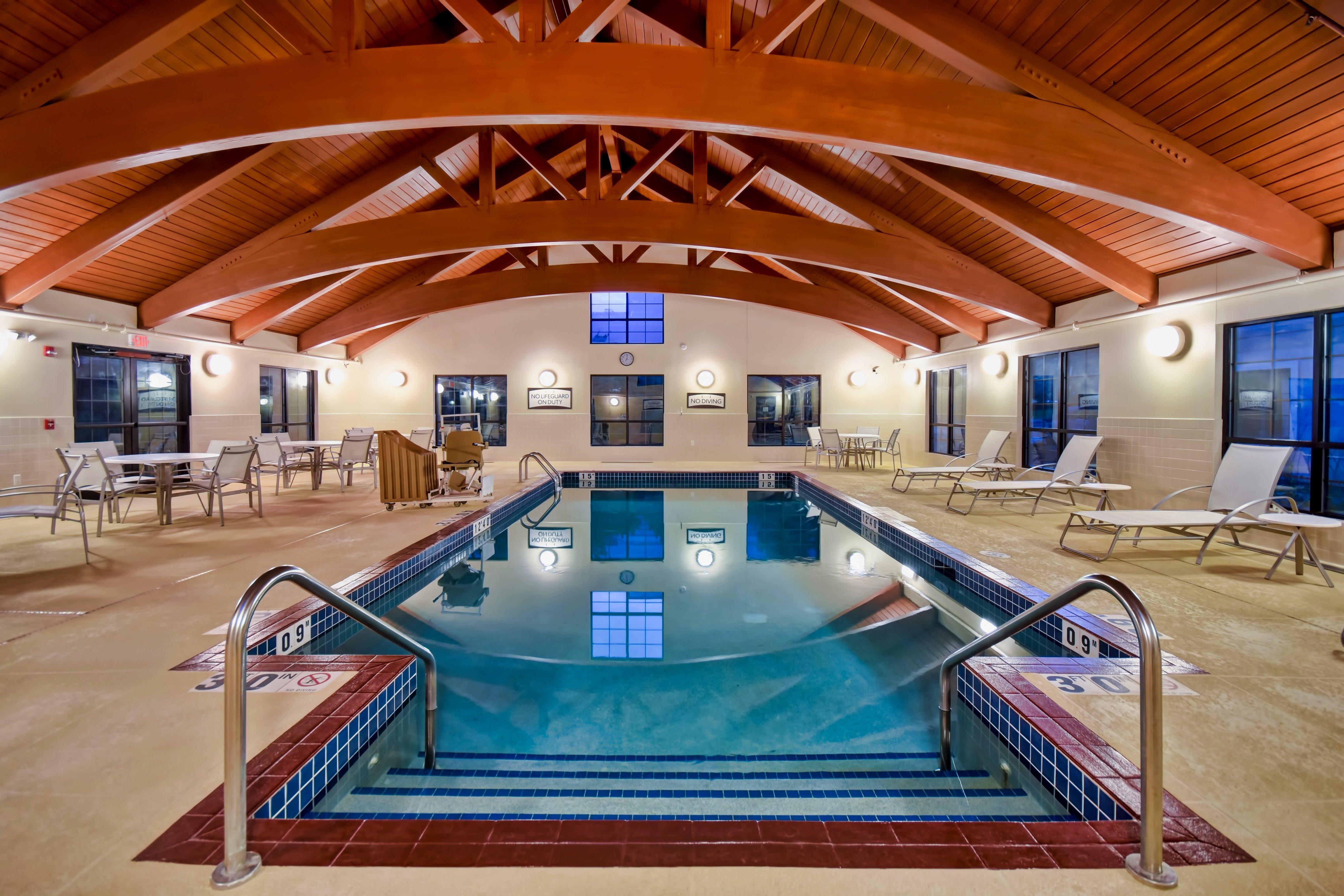 Staybridge Suites Madison - East By Ihg Esterno foto