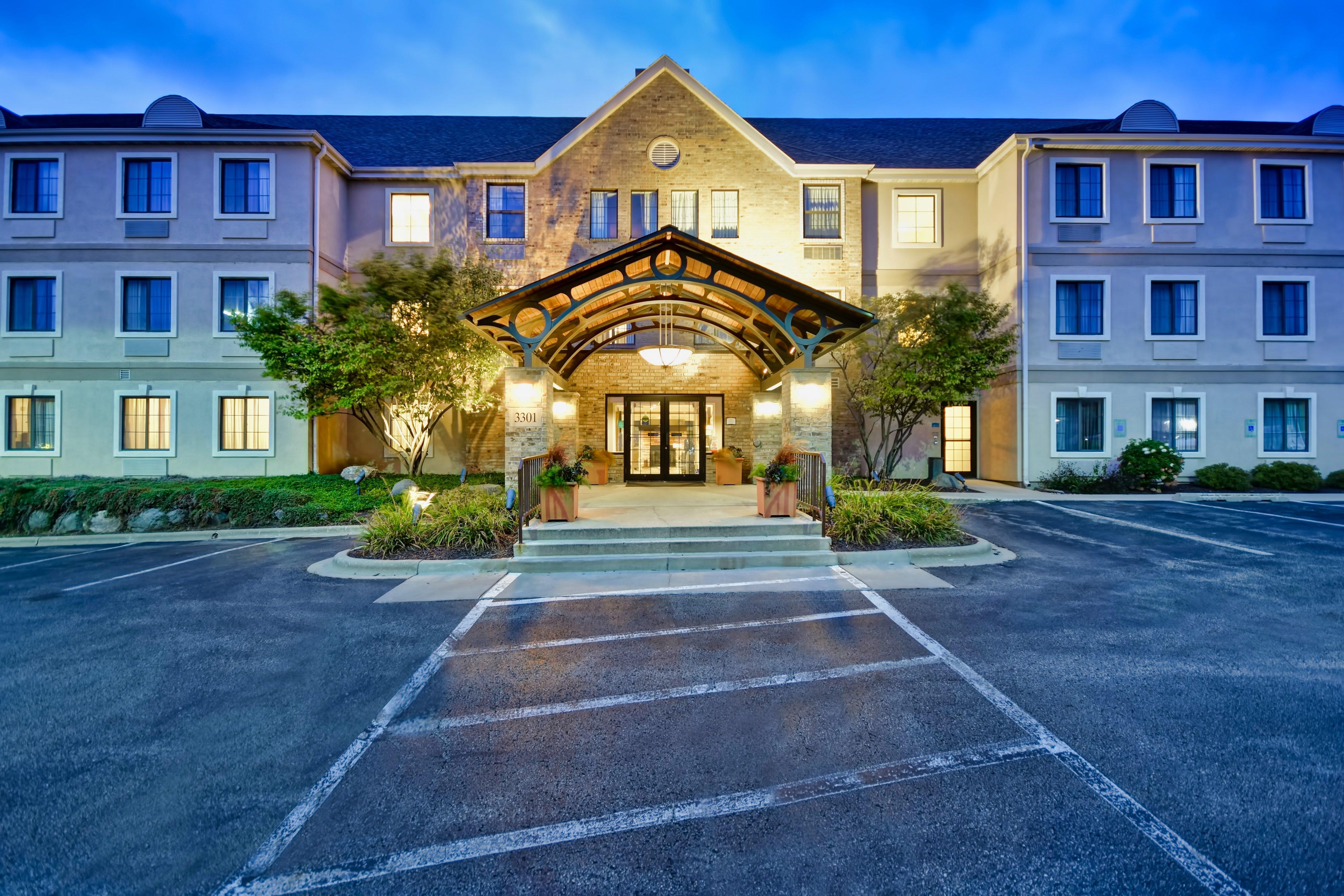 Staybridge Suites Madison - East By Ihg Esterno foto