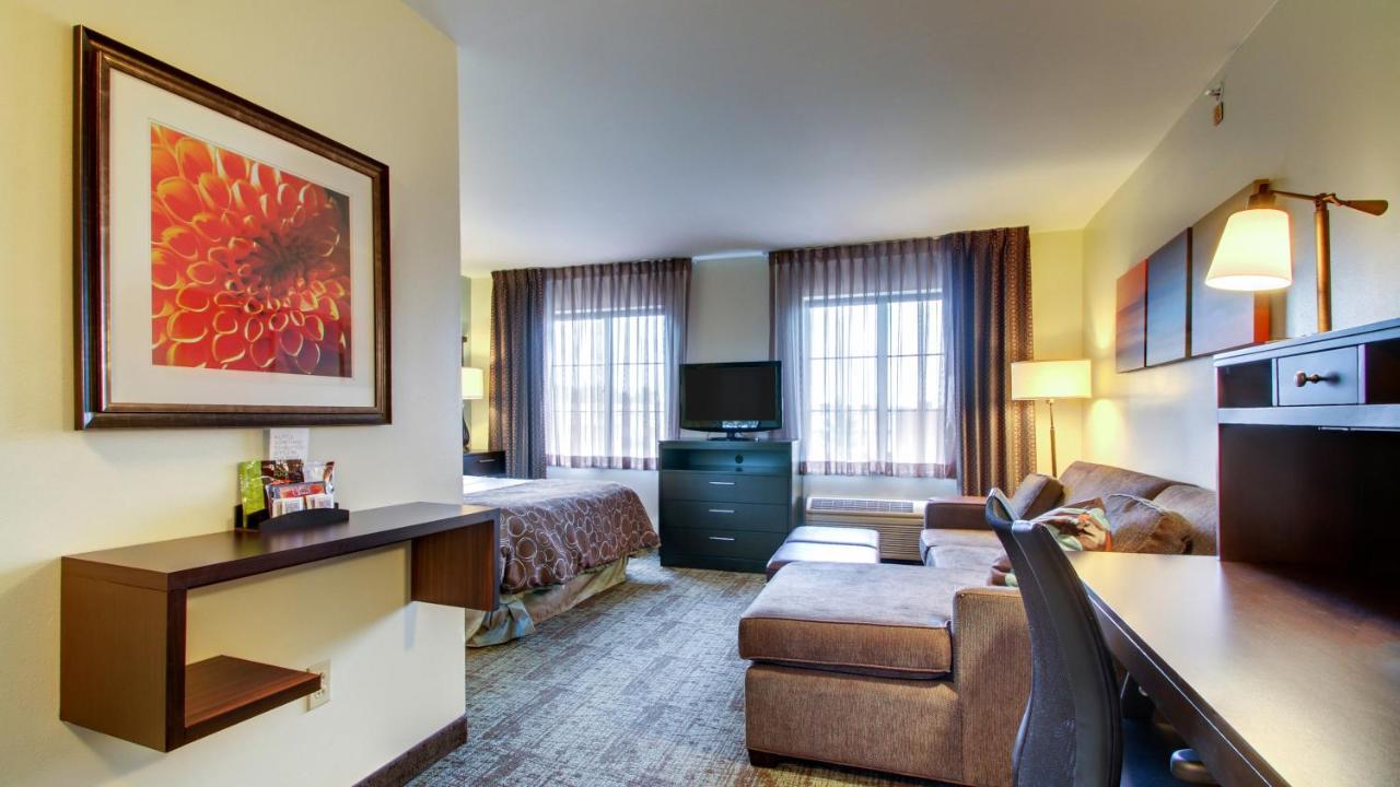 Staybridge Suites Madison - East By Ihg Esterno foto