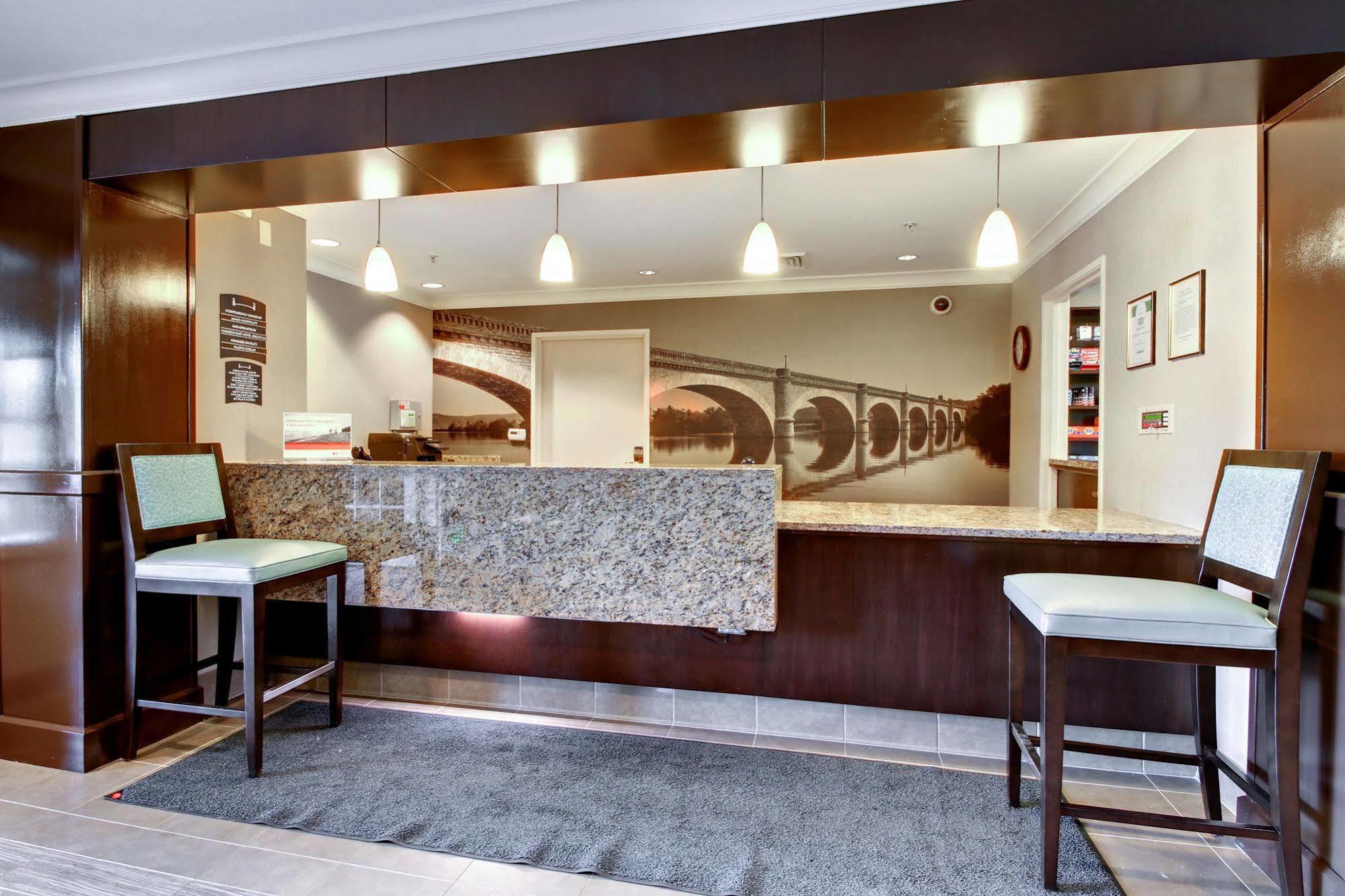 Staybridge Suites Madison - East By Ihg Esterno foto