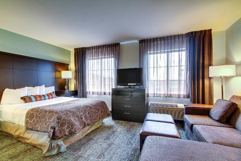 Staybridge Suites Madison - East By Ihg Esterno foto